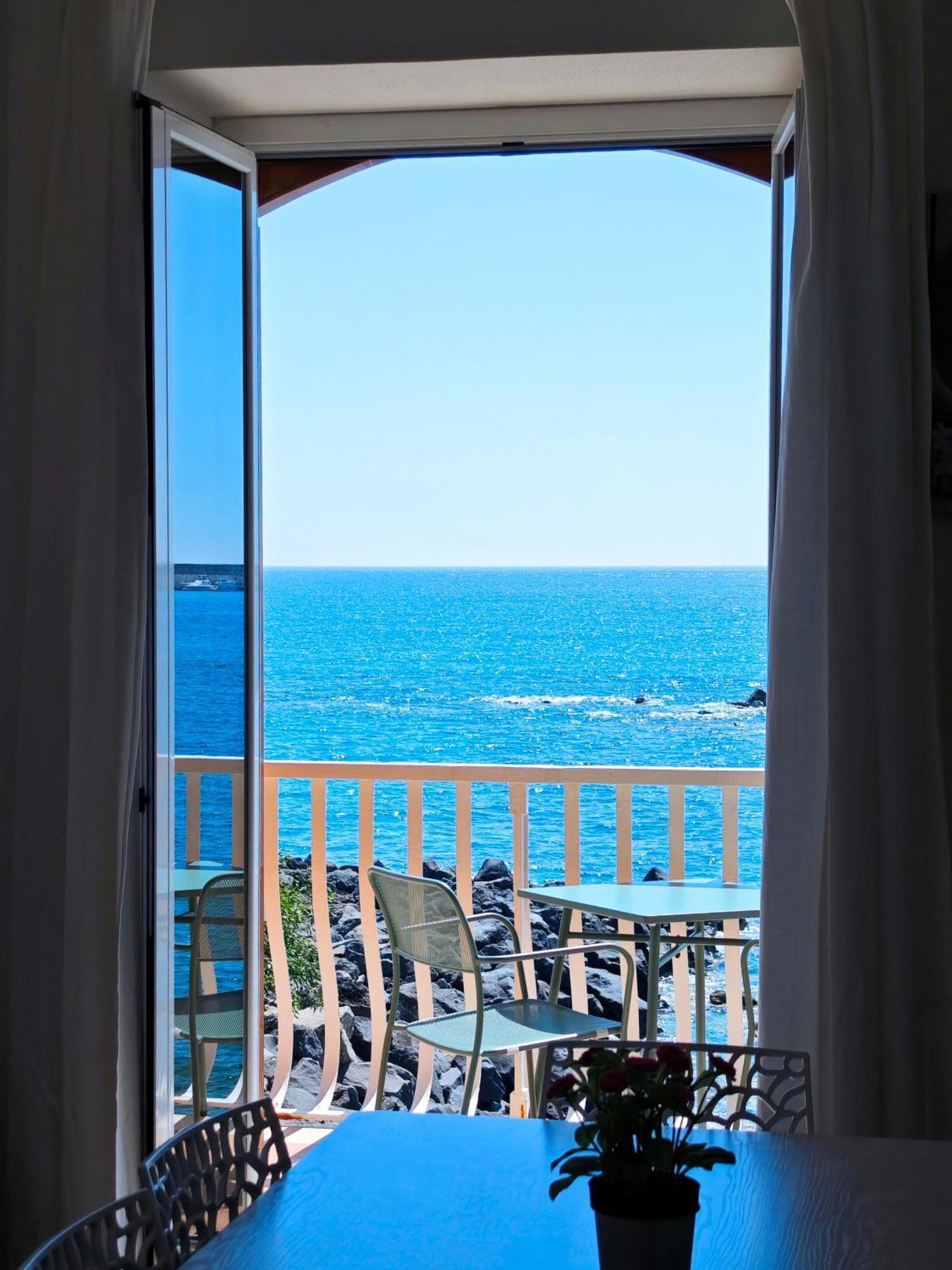 Super Panorama & Astonishing Apartment Seaview Giardini Naxos Exteriér fotografie
