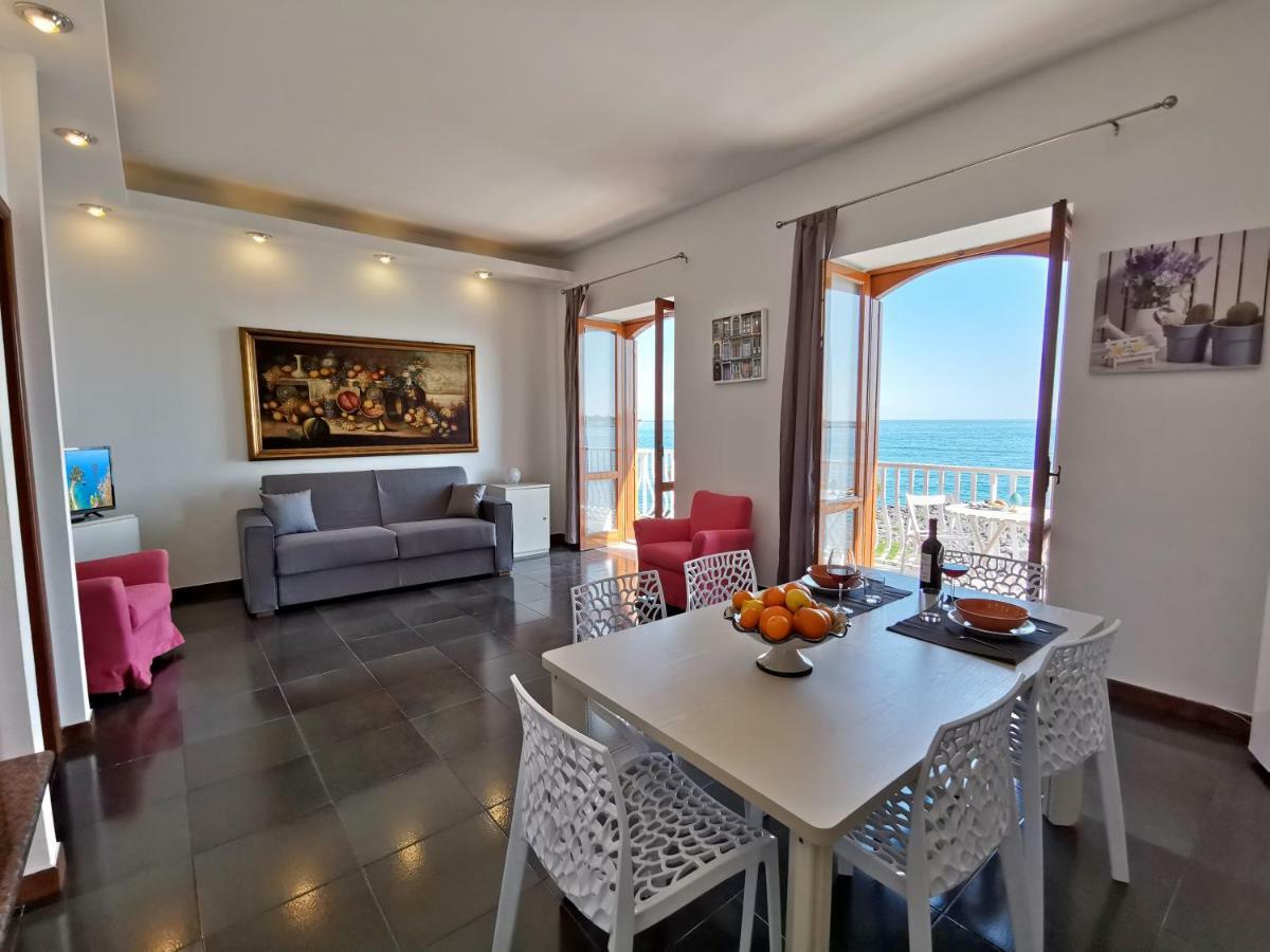 Super Panorama & Astonishing Apartment Seaview Giardini Naxos Exteriér fotografie