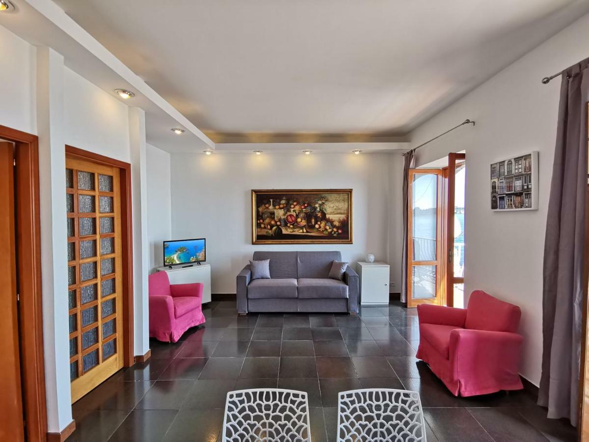 Super Panorama & Astonishing Apartment Seaview Giardini Naxos Exteriér fotografie